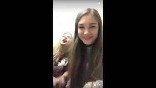 Periscope Show - Lesbian Turkish girls kissing in turn. 