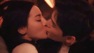 They kiss passionately and have the first time sex #Dilraba/YangYang