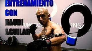 Entrenamiento funcional para los abdominales con Naudi Aguilar 2013