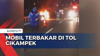 Diduga Korsleting, Mobil Terbakar di Tol Cikampek