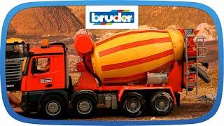 Mercedes-Benz Arocs Betonmisch-LKW -- 03654 -- BRUDER Spielwaren