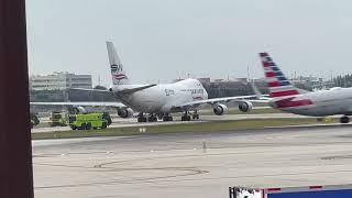 Engine Failure | Boeing 747-4H6F Silk Way West Airlines - Miami → Frankfurt - December 4, 2023 (4K)