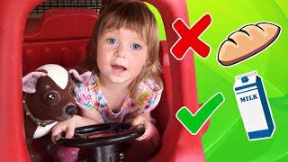 Fun with Kids and Toys: Baby Bianca's Healthy Breakfast and Beach Day Adventure!