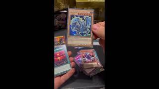 YuGiOh Mega Pack Opening! Back to Back Blue Eyes White Dragon gezogen!