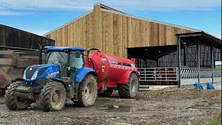 TAKING OUT SLURRY FROM THE NEW COW SHED FOR THE FIRST TIME!!