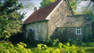 An Old English Cottage in Dorset