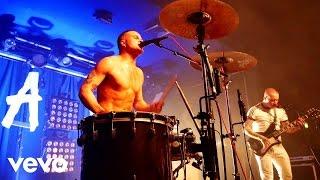 Slaves - Sockets (Live At Scala)