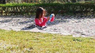 Girl in concrete optical illusion | Internet baffled by photo of girl