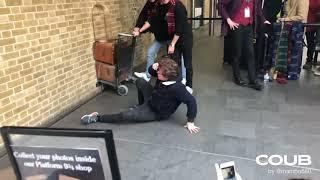 Гарри Поттер портал платформа 9 3/4 - Harry Potter  #funnyvideo #shorts #shortvideo