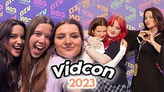 Jules and Hayley LeBlanc Meeting Fans at Vidcon!