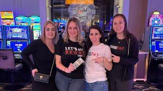  Live!! Mr. Hand Pay Surprises Us With $10,000 in Las Vegas!”