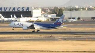 BOEING 767 LAND CON WINGLETS ... AT MEXICO  CITY