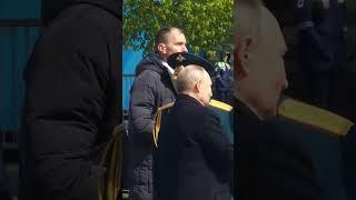 Владимир Путин на Параде Победы поприветствовал  военных и ветеранов СВО