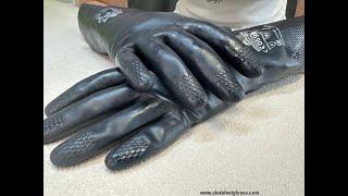 4 Pairs of Rubber Gloves