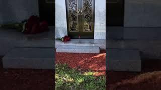 XXXTENTACION GRAVE.      First ever video of his tomb