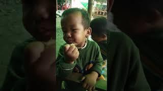 Aiden kom @Lemon eating challenge